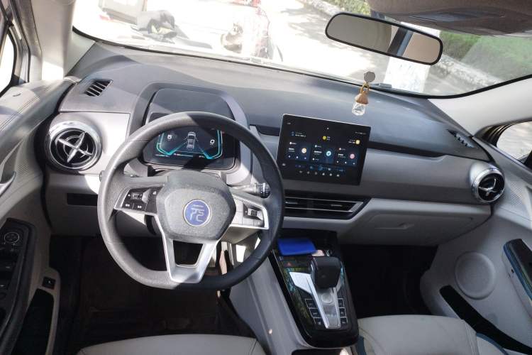 Used BYD Yuan Pro 2023 401KM Luxury Version
