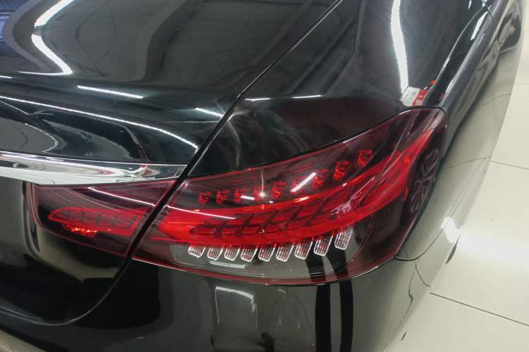 Used Mercedes-Benz E-Class 2023 Facelift E 260 L