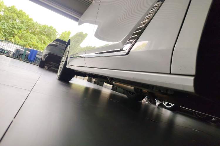 Used Buick GL8 New Energy 2024 Lu Zun Deluxe Edition 7-Seater
