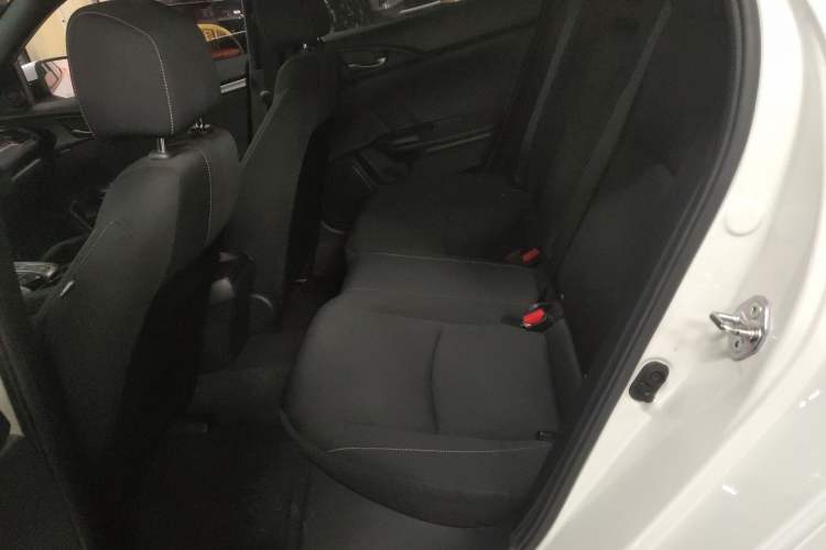 Used Honda Civic 2021 HATCHBACK 220TURBO CVT New Trendsetter
