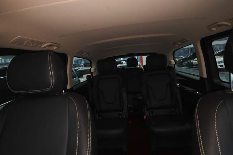 Used Mercedes-Benz Vito 2021 2.0T Business Version 7 Seats