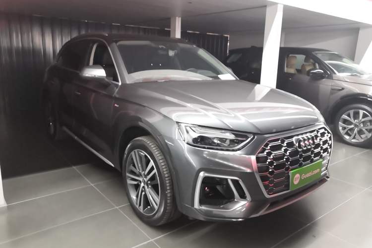 Used Audi Q5L 2022 40T Fashionable and Dynamic Model