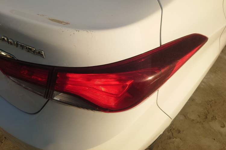 Used Hyundai Elantra 2016 1.6L Manual Prestige Edition
