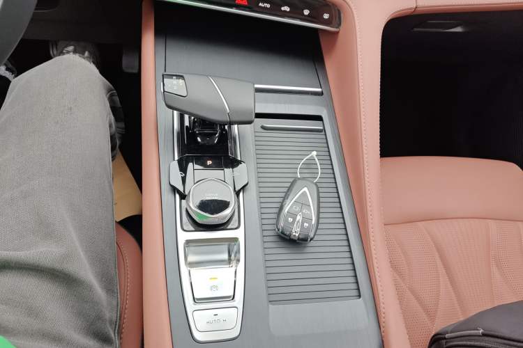 Used Changan CS75 PLUS 2024 3rd Generation Champion Edition 1.5T Intelligent Drive Dynamic Model
