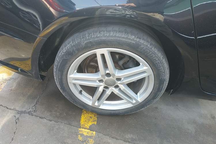 Used Audi A6L 2014 30 FSI Comfort Model
