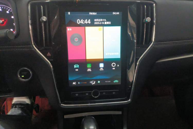 Used Roewe i6 2020 PLUS 1.6L CVT 4G Connected Glory Flagship Edition
