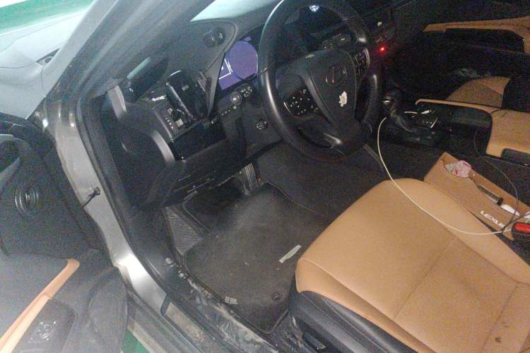 Used Lexus ES 2021 300h Excellence Edition