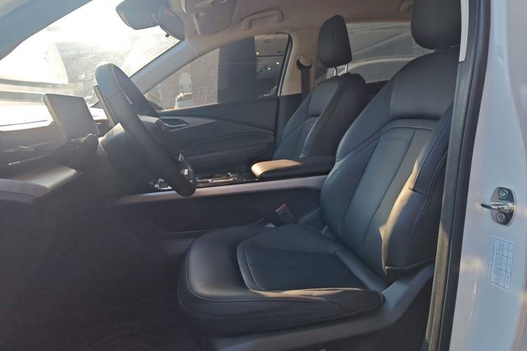 Used Wuling Xingguang 2024 Co-Creation Edition 510 Advanced Model
