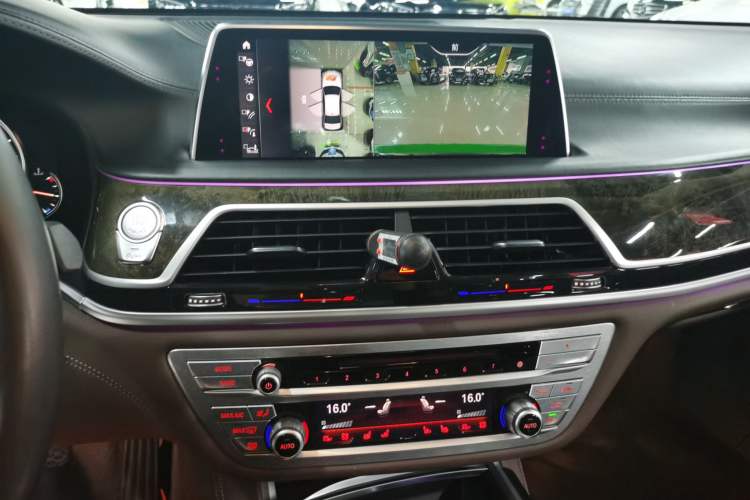 Used BMW 7 Series 2018 730Li Luxury Model Excellence Package
