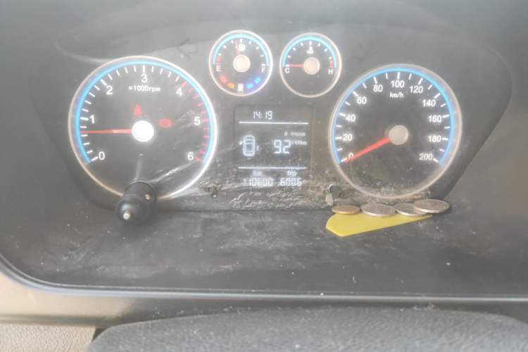 Used Foton Toano 2024 Tuyano Pro Van 2.5T Manual Rear-Wheel Drive Extended Wheelbase with Ultra-High Roof Dual Rear Tires 3-Seater Configuration