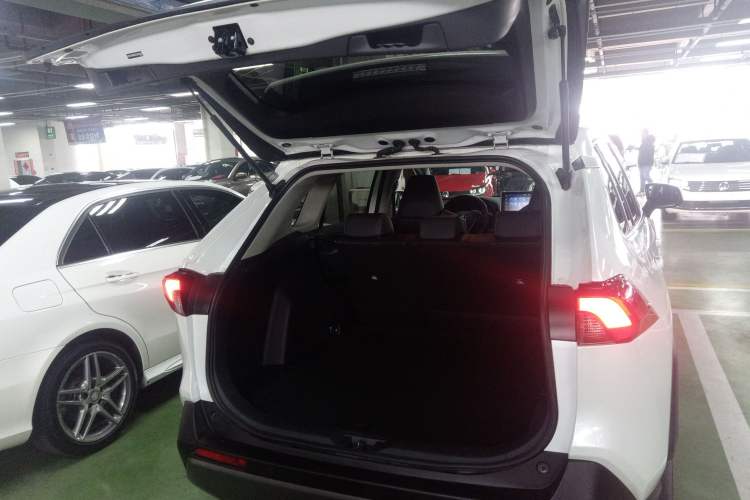 Used Toyota RAV4 2022 2.0L CVT Two-Wheel Drive Fashion Plus Edition