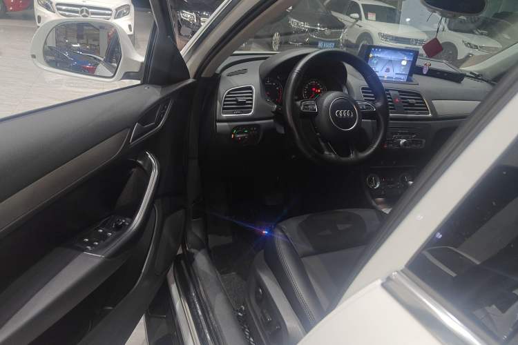 Used Audi Q3 2015 30 TFSI Ambition Edition