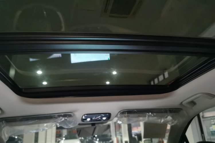 Used Lynk & Co 06 EM-P 2023 EM-P 56 Standard Range Pro