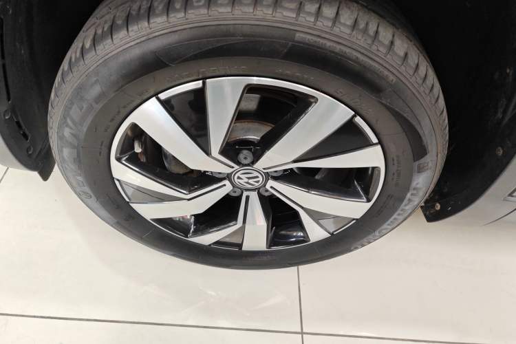 Used Volkswagen Tayron 2020 280TSI Two-Wheel Drive Luxury Connect Edition