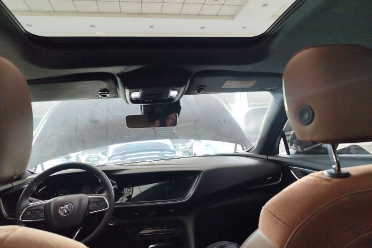 Used Buick Envision 2020 Encore S 652T Two-Wheel Drive Luxury Model
