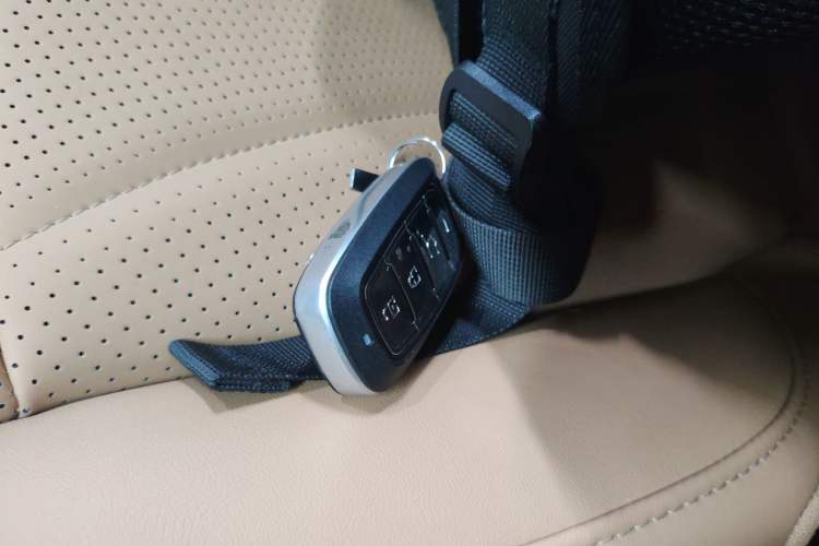 Used  F7 2023 Advanced Edition