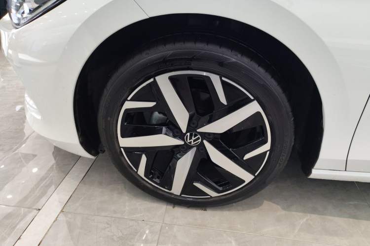 Used Volkswagen Lamando 2024 Lavida L 280TSI DSG Cool & Spicy Edition
