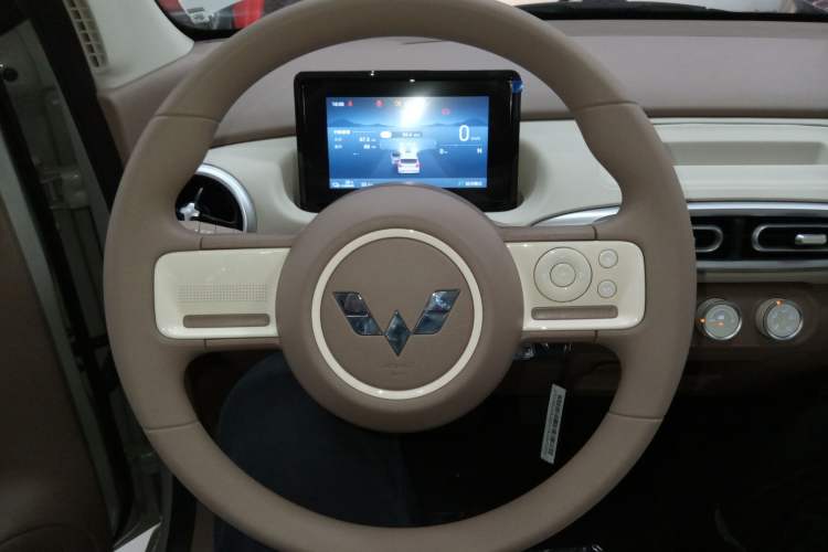 Used Wuling Hongguang MINIEV 2025 Four-Door Version Advanced Edition
