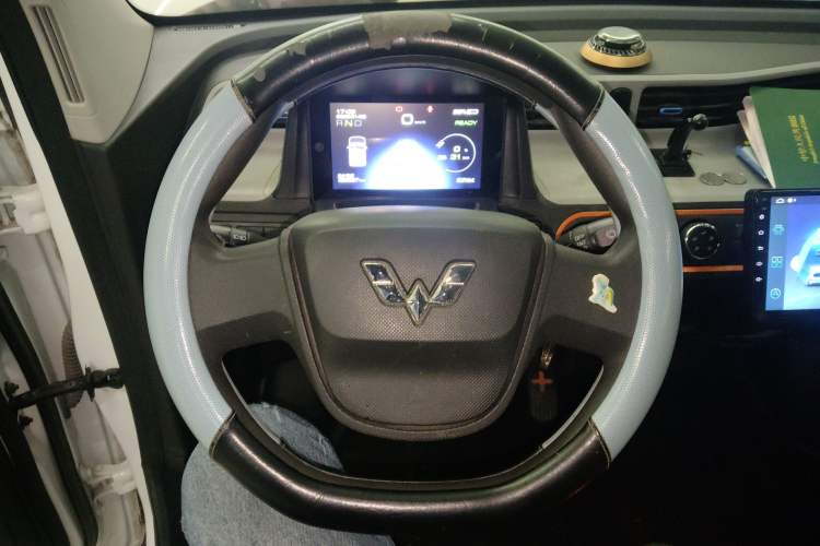 Used Wuling Hongguang MINIEV 2020 Freedom Version Lithium Iron Phosphate