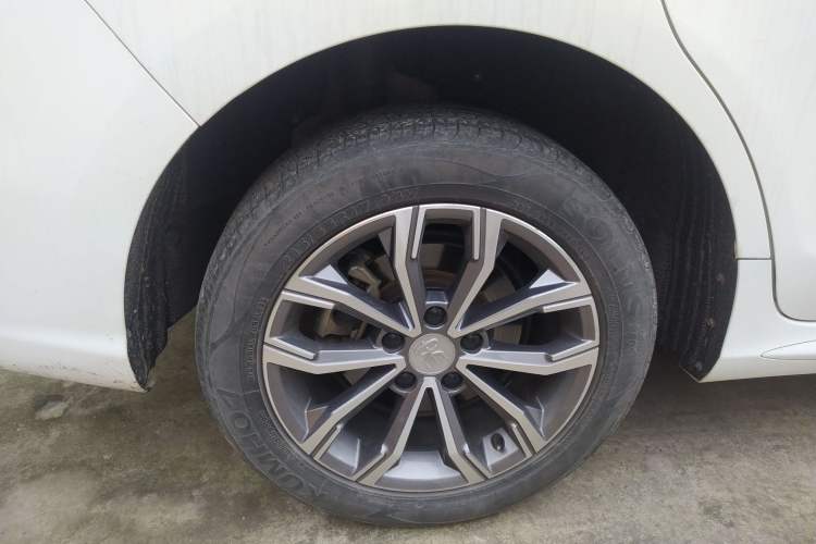 Used BYD Song MAX 2019 1.5T Automatic Smart Connect Ruiyi Sunroof Version 6 Seats China VI Standard