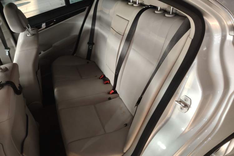 Used Mercedes-Benz C-Class 2013 C 180 Classic Grand Edition
