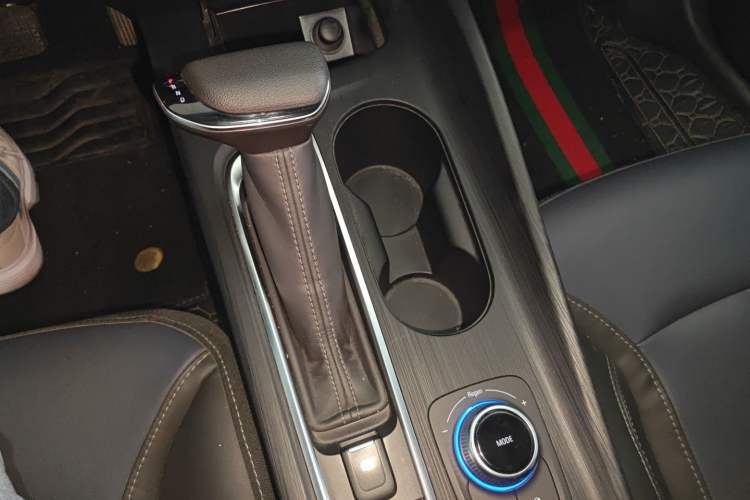 Used Buick Velite 6 2023 430km Range Commuter Version
