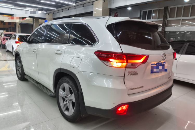 Used Toyota Highlander 2018 2.0T Four-Wheel Drive Luxury Edition 7 Seats China V Emission Standard
