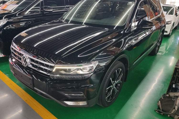 Used Volkswagen Tiguan L 2017 380TSI Automatic All-Wheel-Drive Flagship Edition
