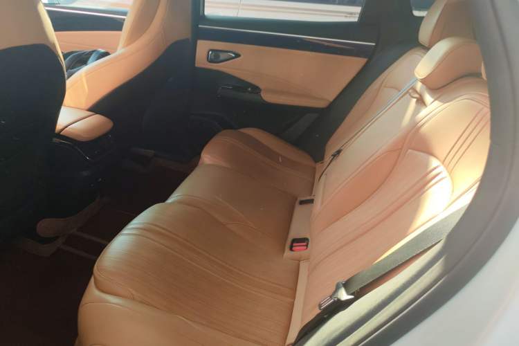 Used  L7 2023 1.5T 115 km Starship