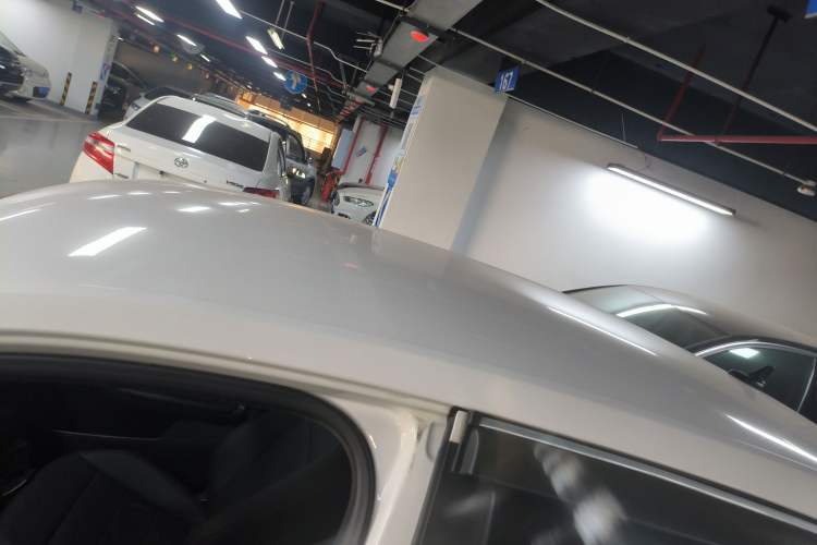 Used Volkswagen Lavida 2015 1.6L Manual Fashion Edition
