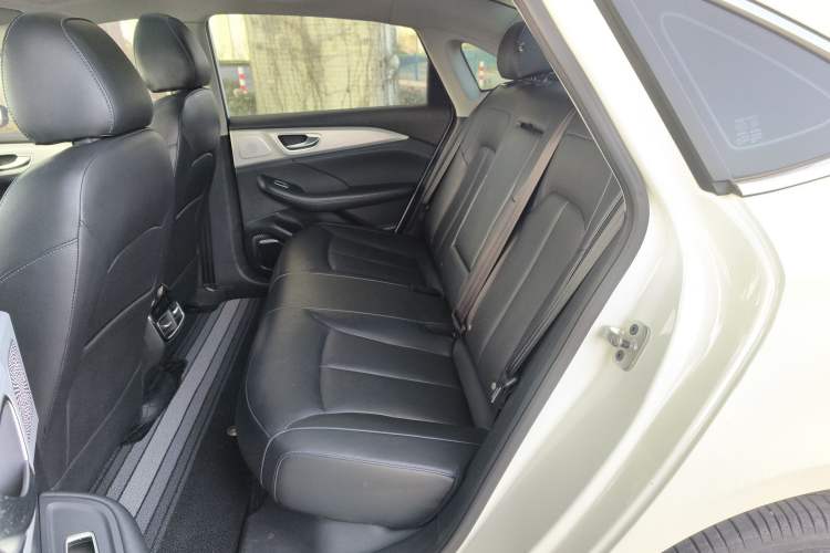 Used  ER6 2020 620 km Smart Edition