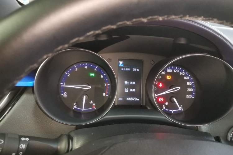 Used Toyota IZOA 2021 2.0L Yichi SPORT
