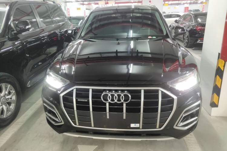 Used Audi Q5L 2021 40 TFSI Fashionable and Elegant Model