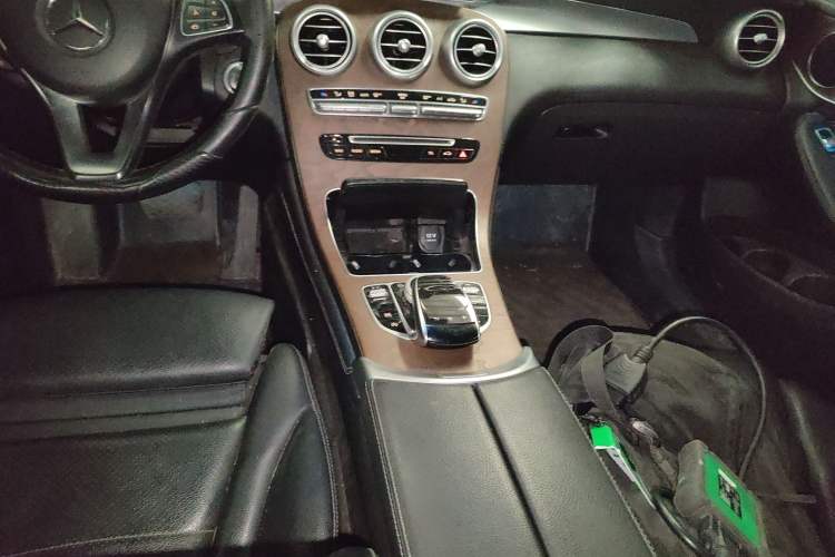 Used Mercedes-Benz GLC 2019 GLC 300 L 4MATIC Dynamic Model
