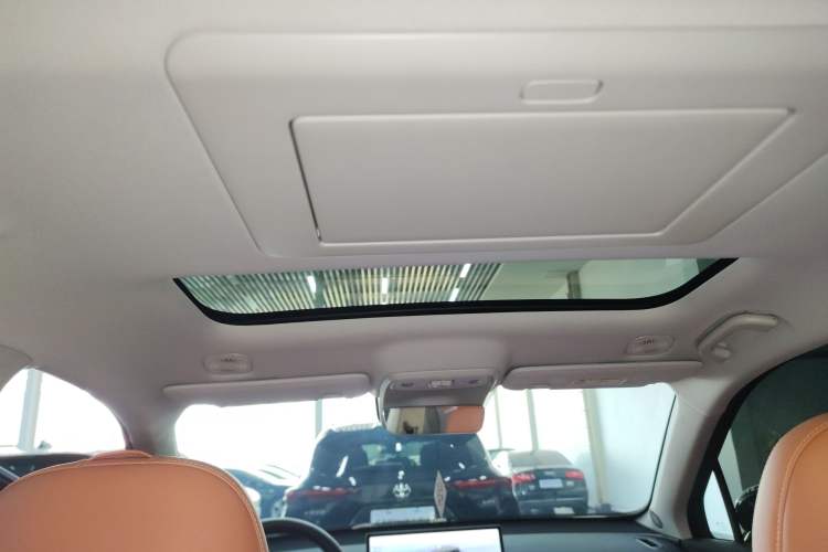 Used Leapmotor C16 2026 Extended-Range 280 LiDAR Zhizun Edition 6 Seats
