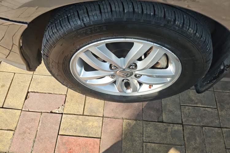 Used Hyundai Celesta 2015 1.6L Automatic Comfort Model
