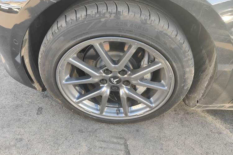 Used Tesla Model 3 2019 Standard Range Rear-Drive Upgraded Version
