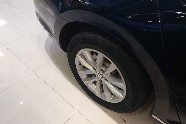 Used Volkswagen Magotan 2017 330TSI DSG Leading Model
