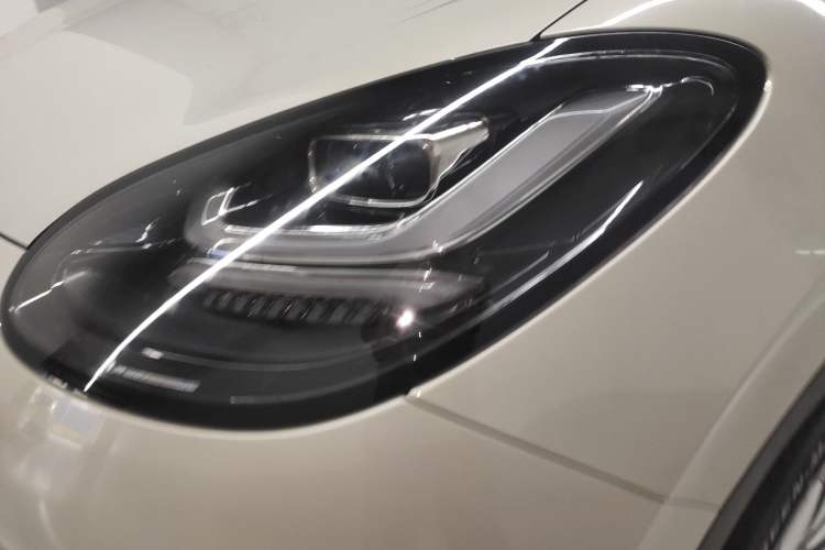 Used Wuling Bingo 2023 333 km Lingxi Connected+ Version
