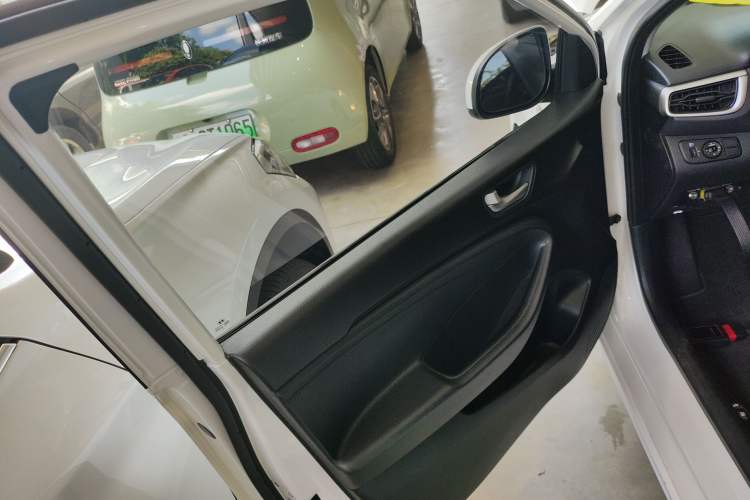 Used Hyundai Verna 2017 1.4L Automatic YueXiang Edition China V-standard
