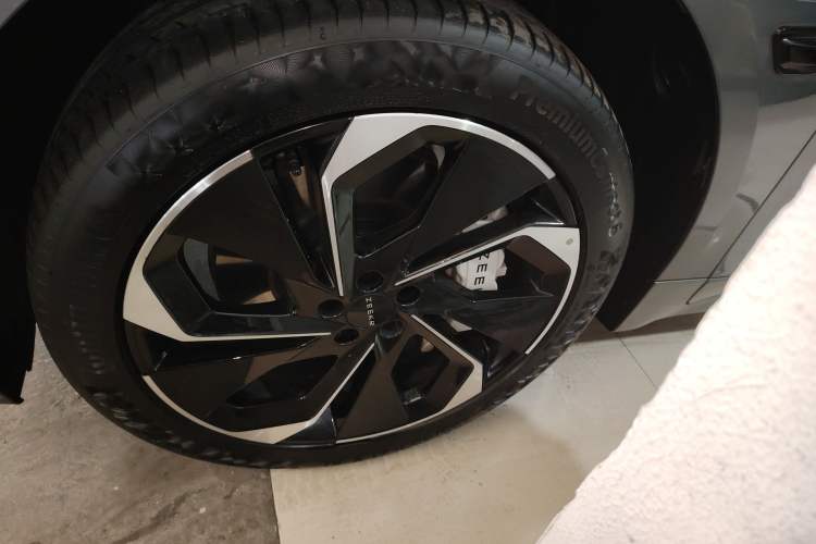 Used Zeekr 001 2021 Ultra-Long Range Dual-Motor YOU Version