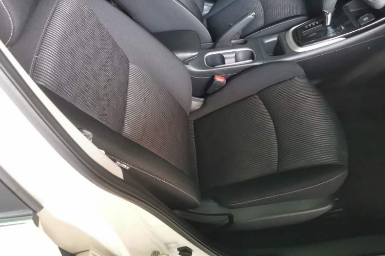 Used Nissan Tiida 2016 1.6L CVT Cool Dynamic Edition
