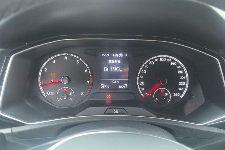 Used Volkswagen T-ROC 2019 280TSI DSG Two-Wheel Drive Comfort Version China VI Standard
