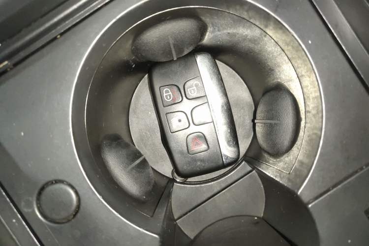 Used Land Rover Discovery Sport 2016 2.0T SE
