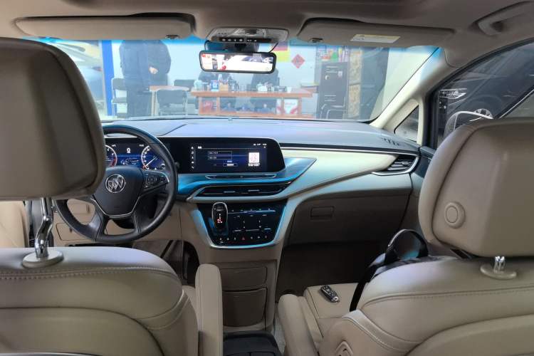 Used Buick GL8 2021 ES Landtrek 653T Luxury Model
