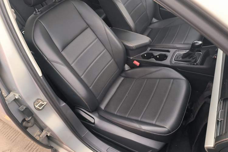 Used Volkswagen Lavida 2021 1.5L Automatic Comfort Edition
