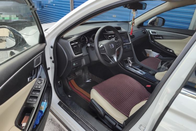 Used Honda Spirior 2015 2.0L Luxury Edition
