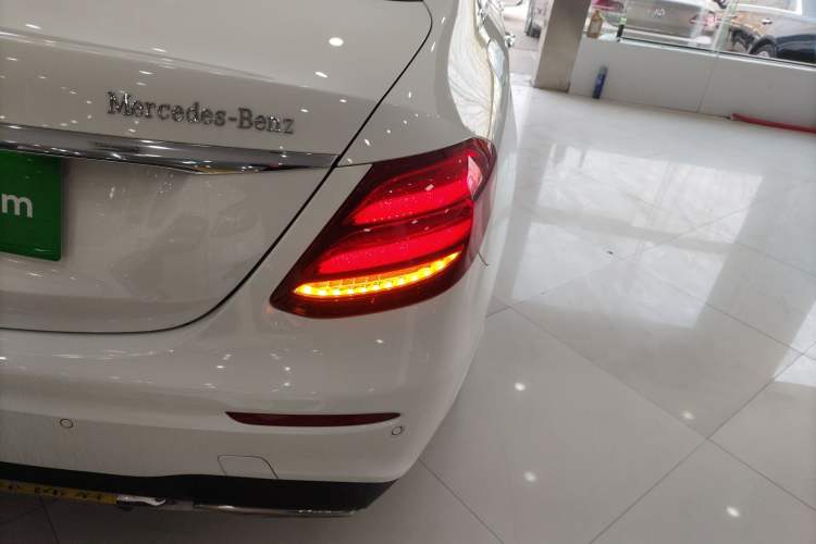 Used Mercedes-Benz E-Class 2016 E 200 L Sport Edition