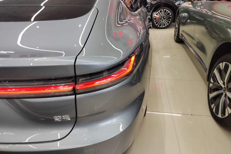 Used Nio ET7 2024 75 kWh Executive Edition
