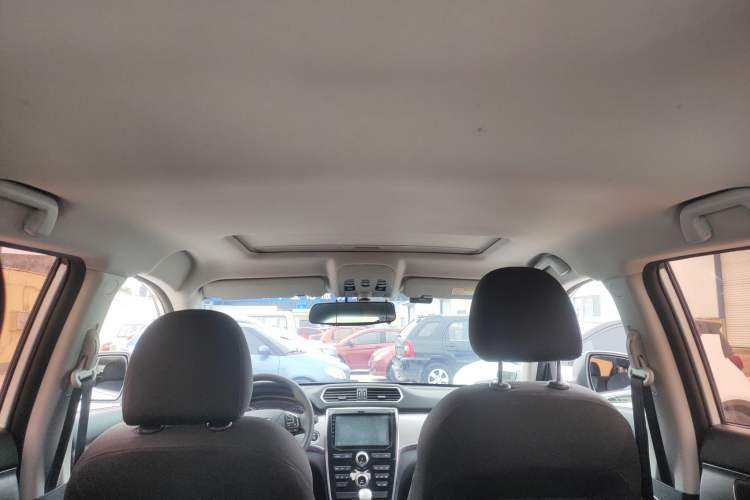 Used Haval H2 2017 Red-Label 1.5T Manual Two-Wheel Drive Comfort Model
